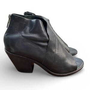 Eileen Fisher Leather Peep Toe Ankle Booties | Comfort Heel | Size 5